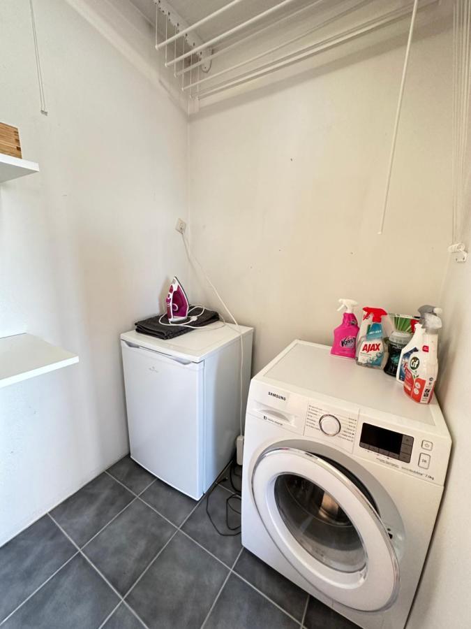 Modern And Centrally Located 3bedr In *
