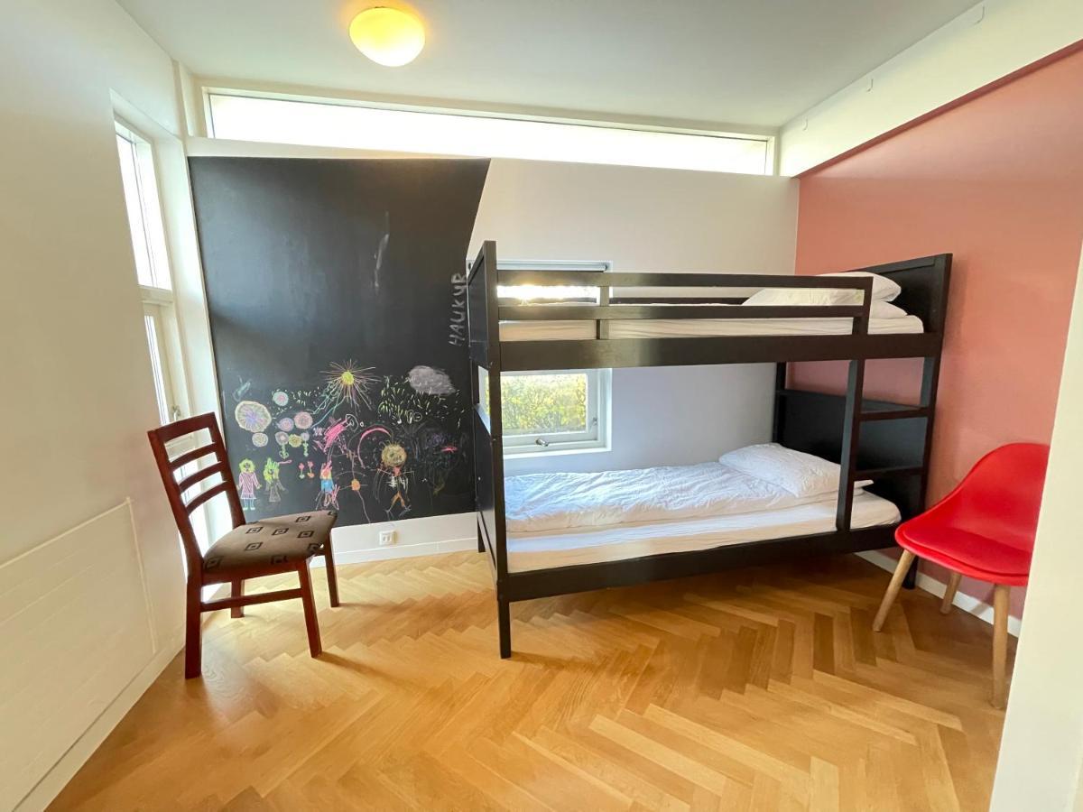 Big Centrally Located In Reiquiavique