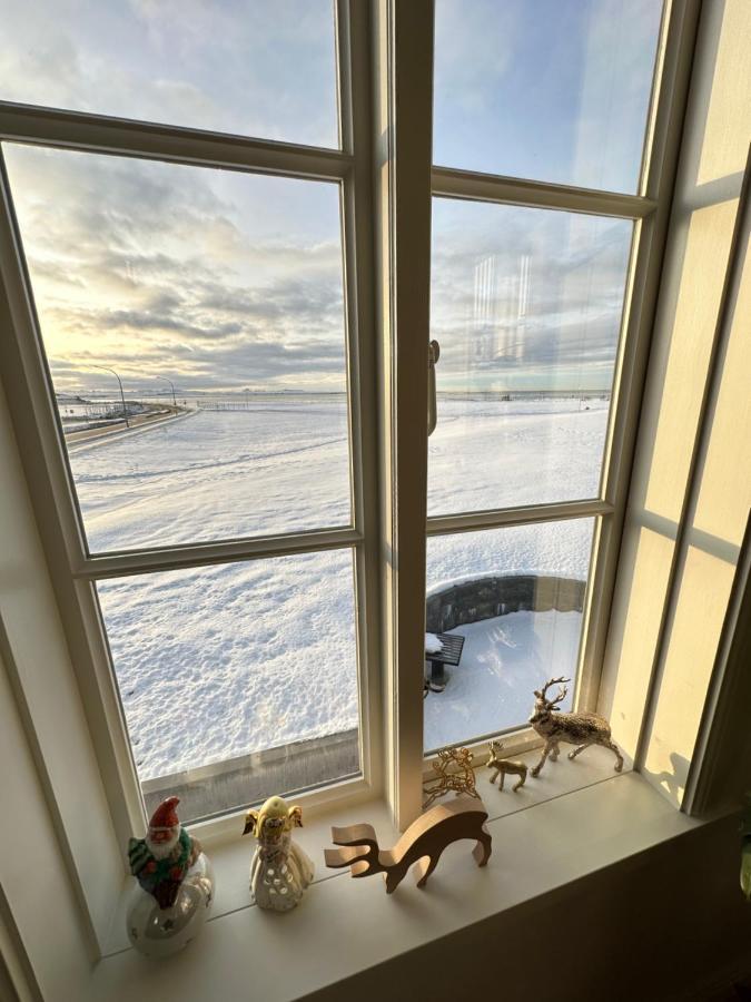 A New House That Is A Mix Of An Historic House Holiday home Reykjavik