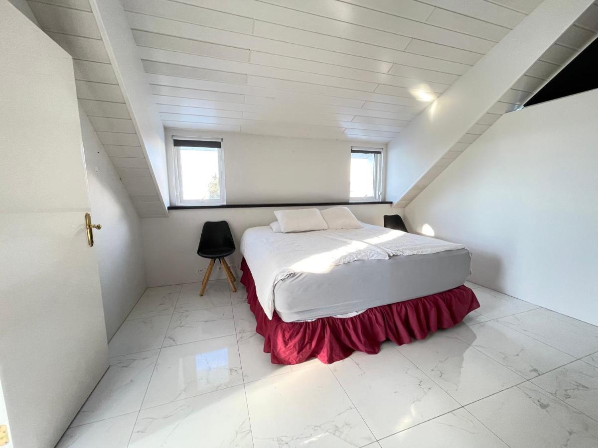 Villa Big Centrally Located In *