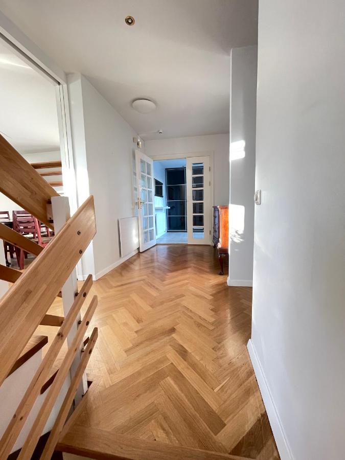 Big Centrally Located In * Reykjavik