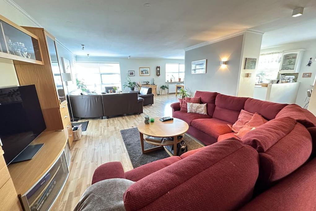 Spacious And Family Friendly In