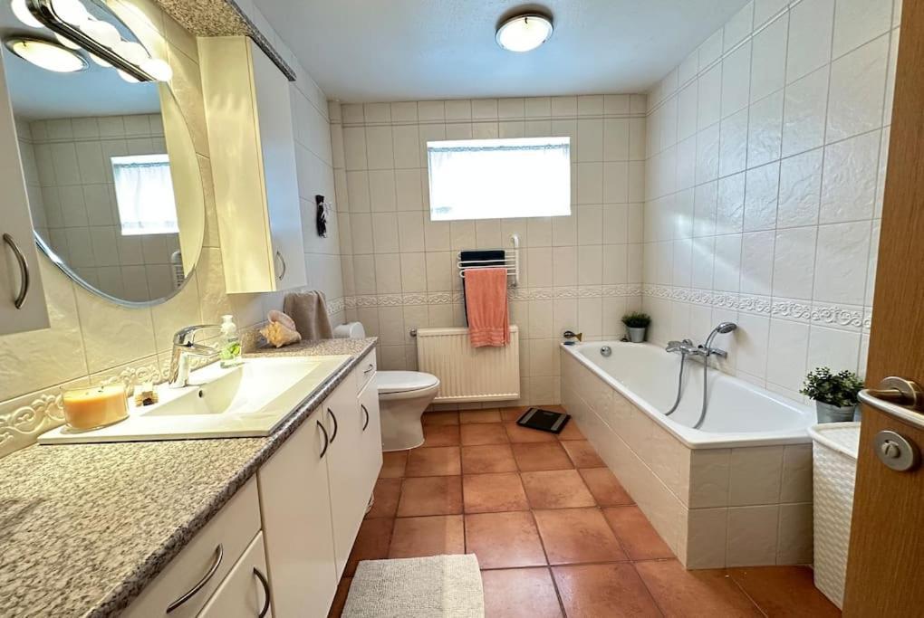 Apartment Spacious And Family Friendly In *