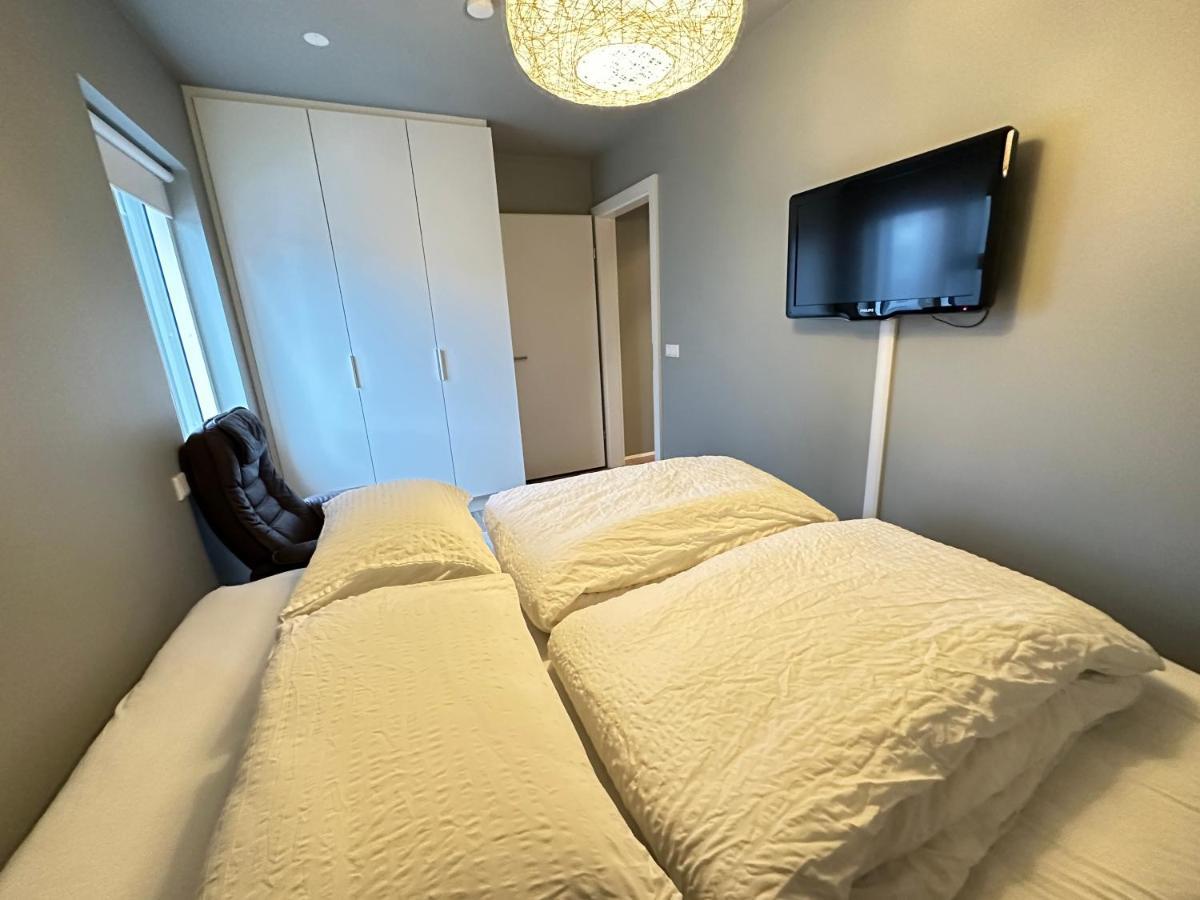 Modern 2 Bedroom In Kopavogur, Centrally Located. Apartment Reykjavik