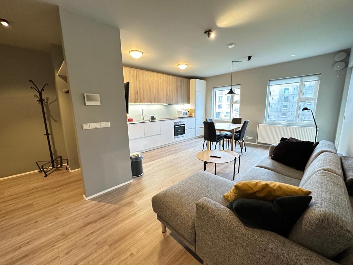Apartment Modern 2 Bedroom In Kopavogur, Centrally Located. *