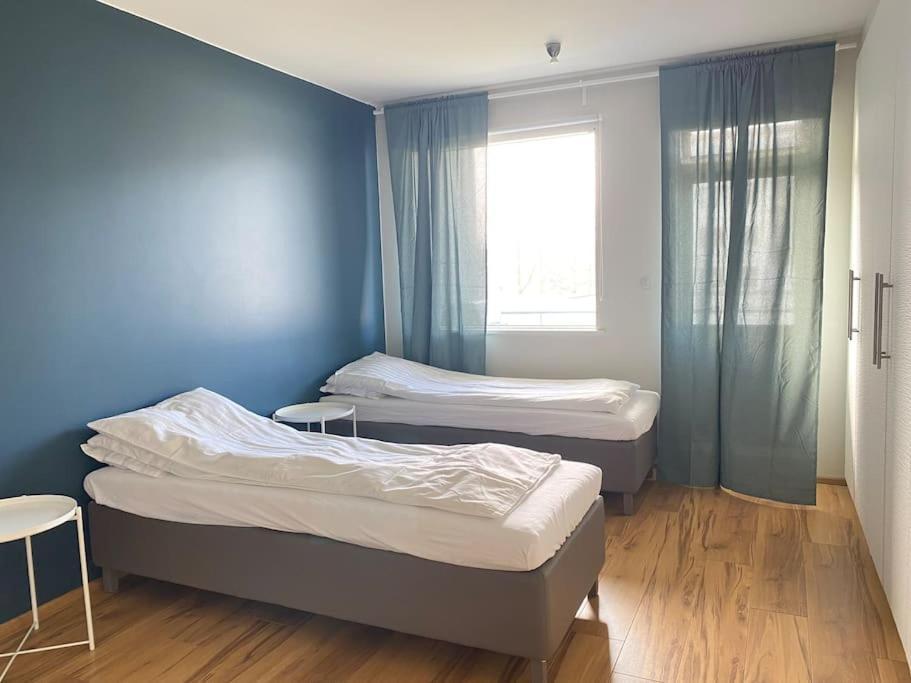 Apartamento Spacious 3 Bedroom Apartment,close To Centrum.