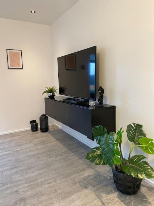 Lovely 2 Bedroom Reikiavik