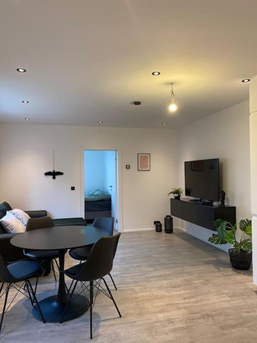 Lovely 2 Bedroom * Reikiavik
