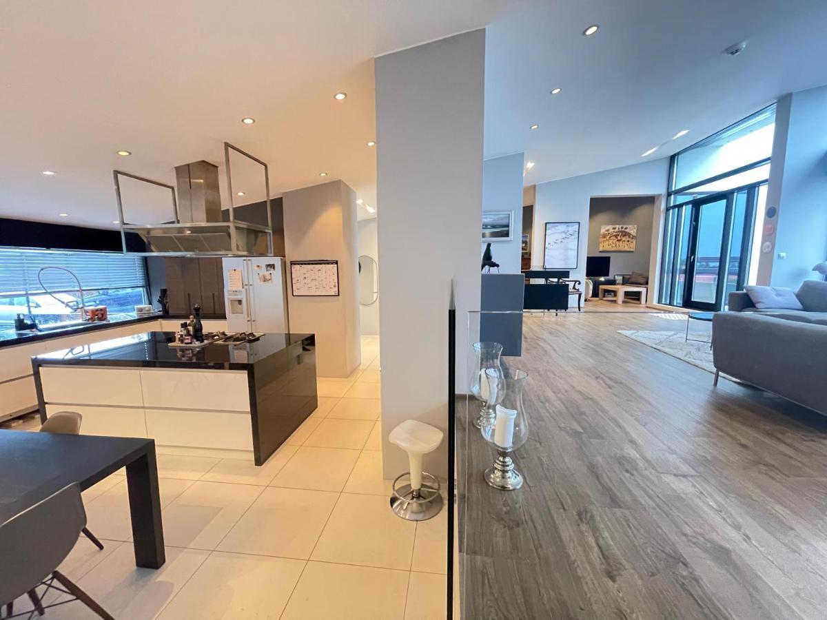 Modern Family Friendly House Centrally Located In Сasa de vacaciones