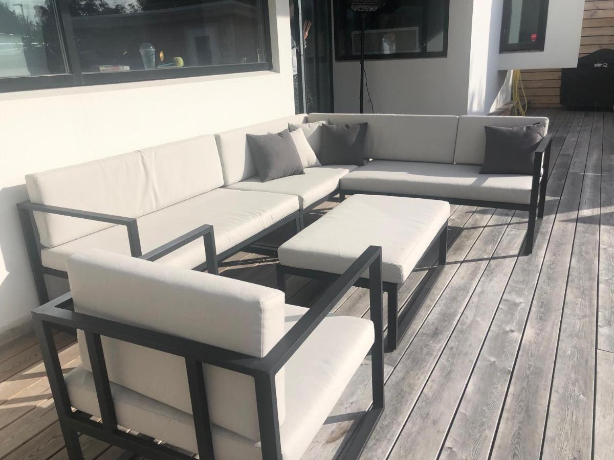 Modern Family Friendly House Centrally Located In Сasa de vacaciones