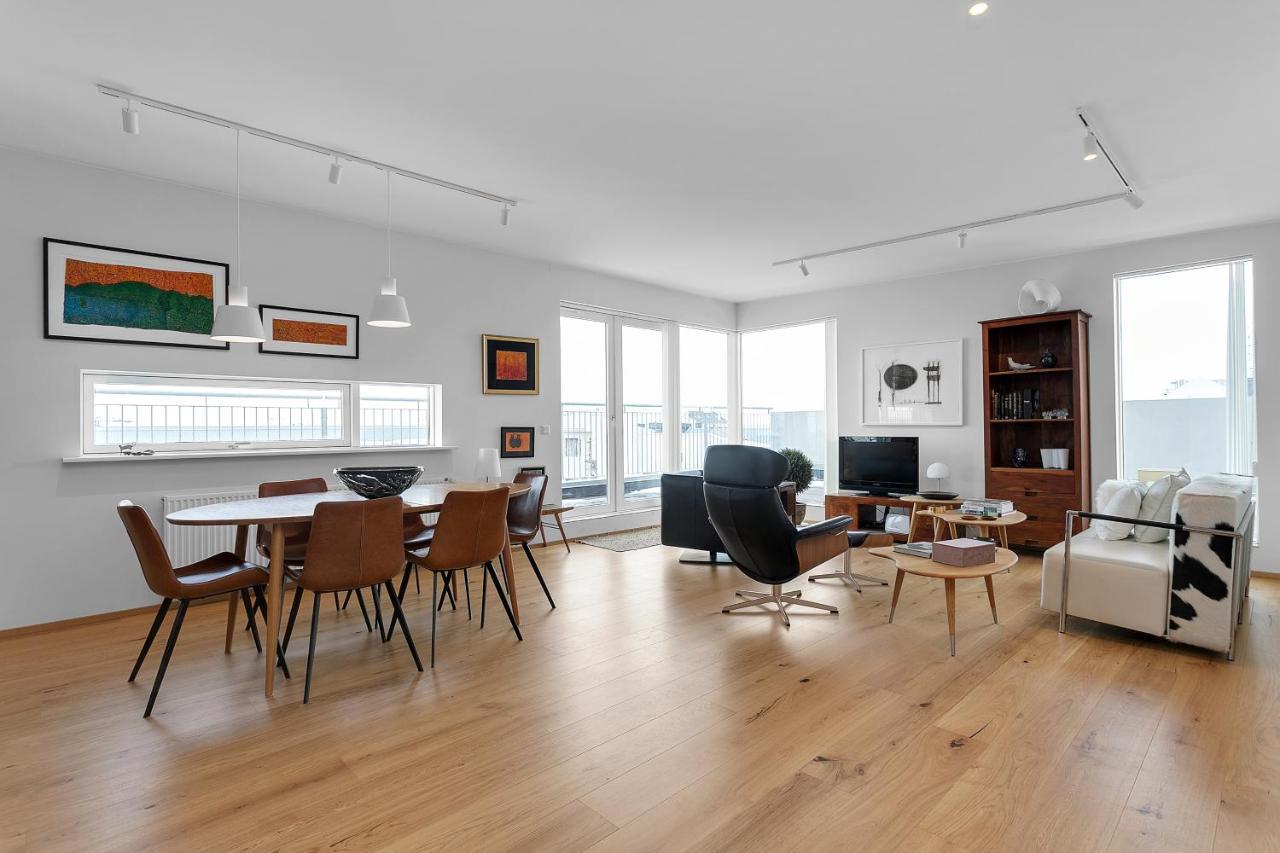 Apartment Downtown Penthouse *