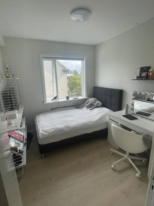 With 4 Bedrooms - Center Reiquiavique