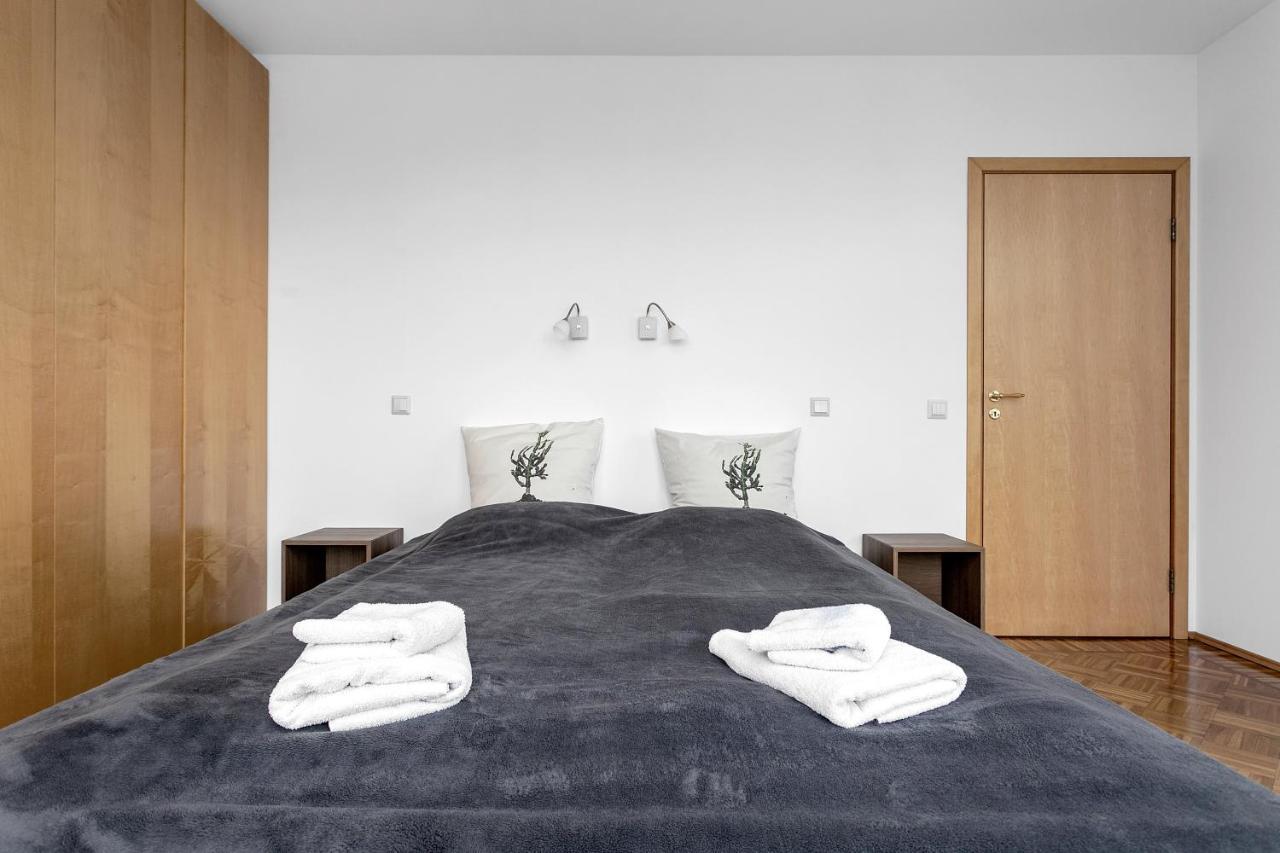 Apartment Serene And Cozy 4 Bedroom Retreat