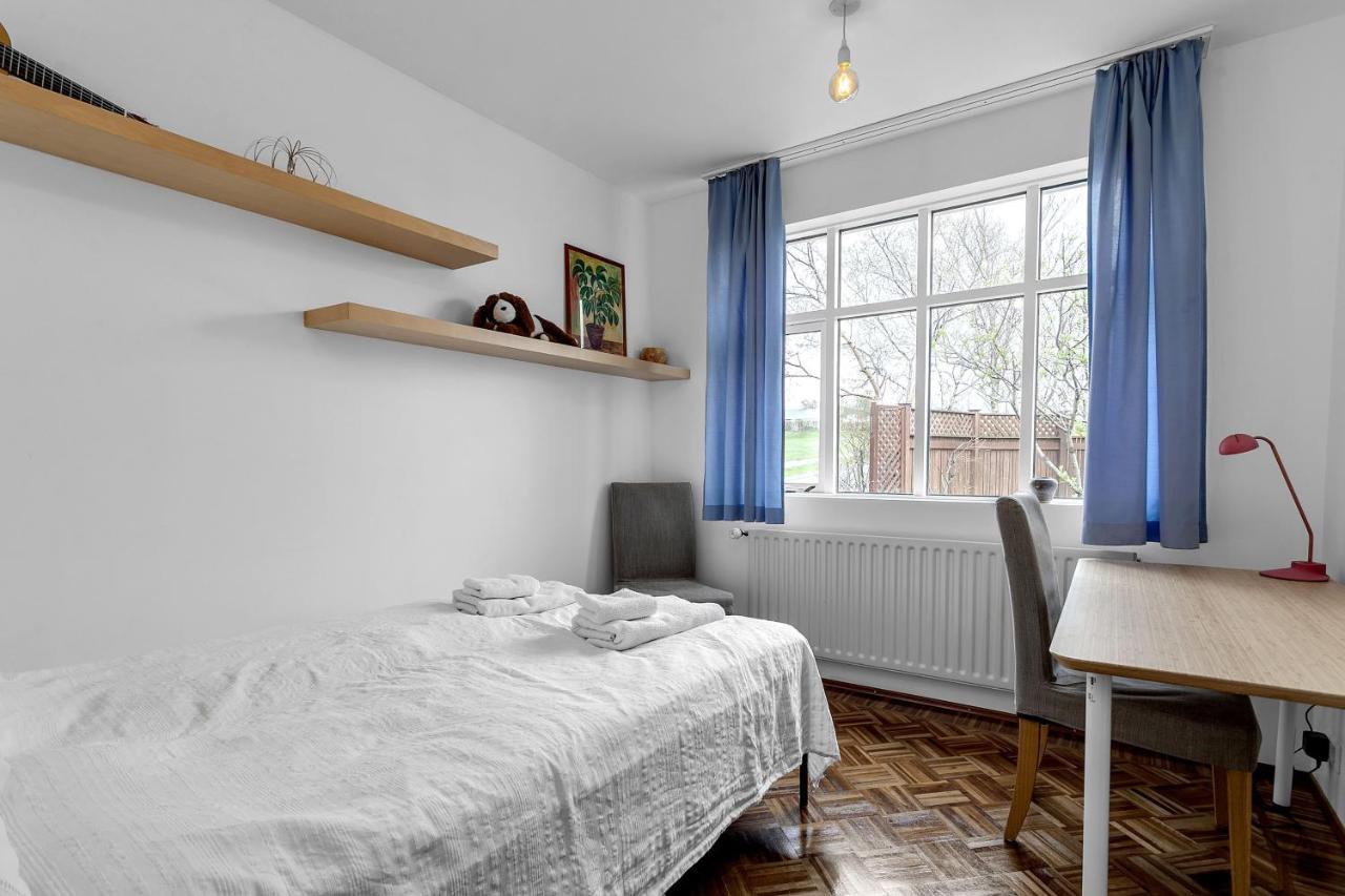 Apartment Serene And Cozy 4 Bedroom Retreat