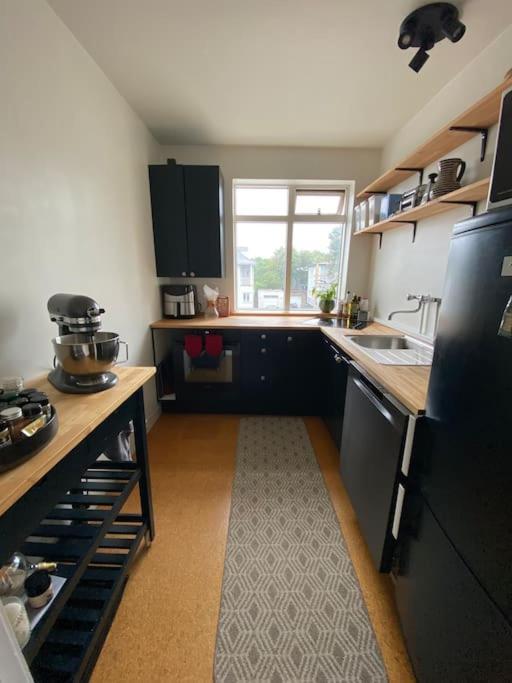 Apartment Charming Two Bedroom In Vesturbaer Donwtown Reykjavik