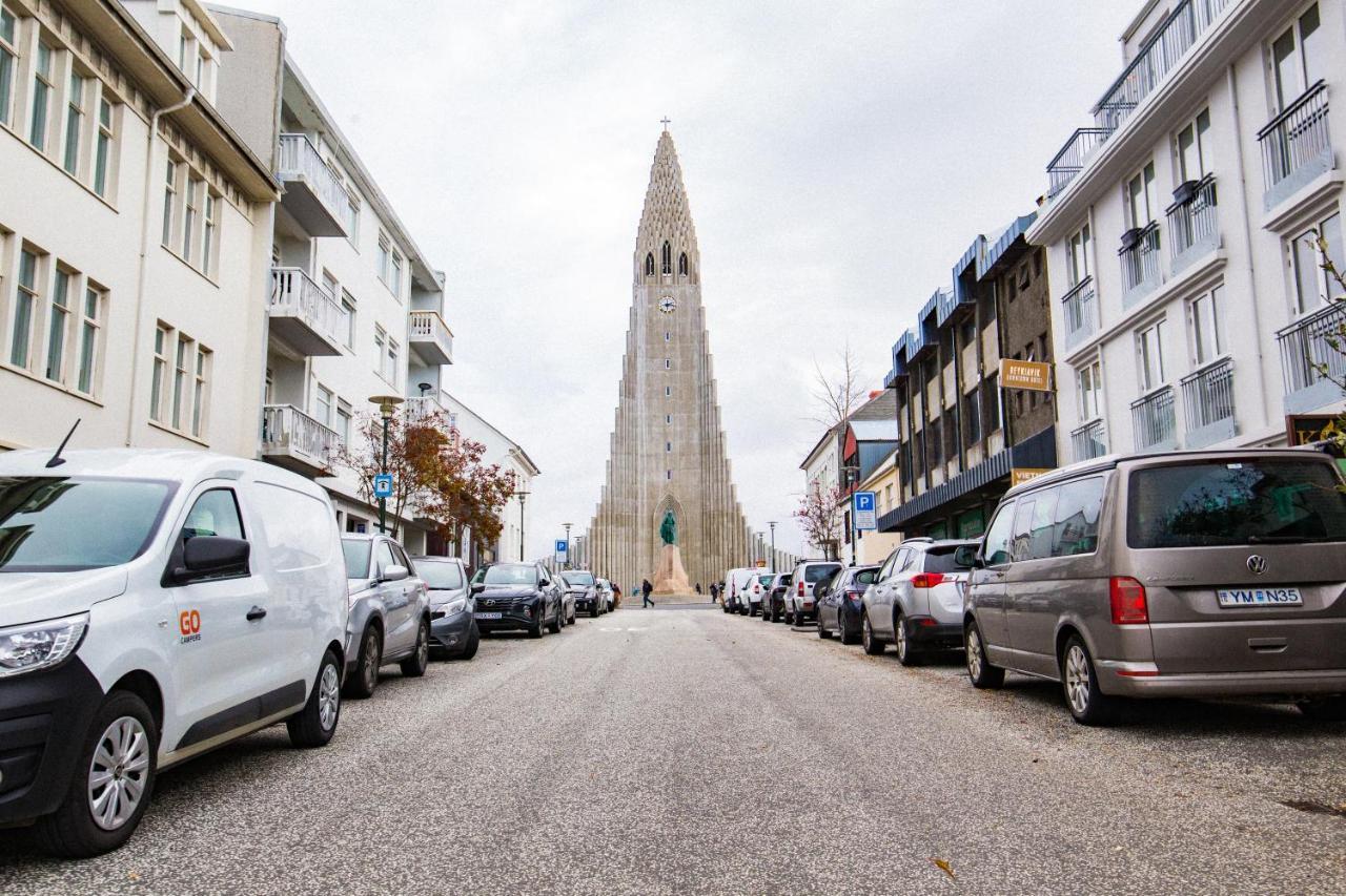 Apartment Lara Studio: Laugardalur Valley Retreat With Private Entrance And Parking *