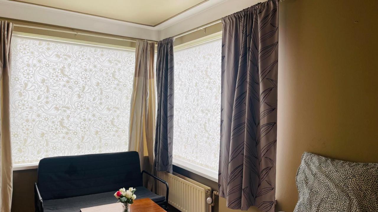 Studio In Downtown Apartment *