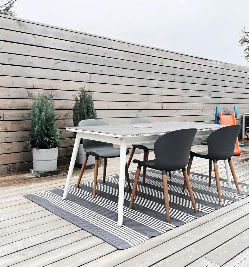 Beautiful 3 Bedroom Modern House With Patio