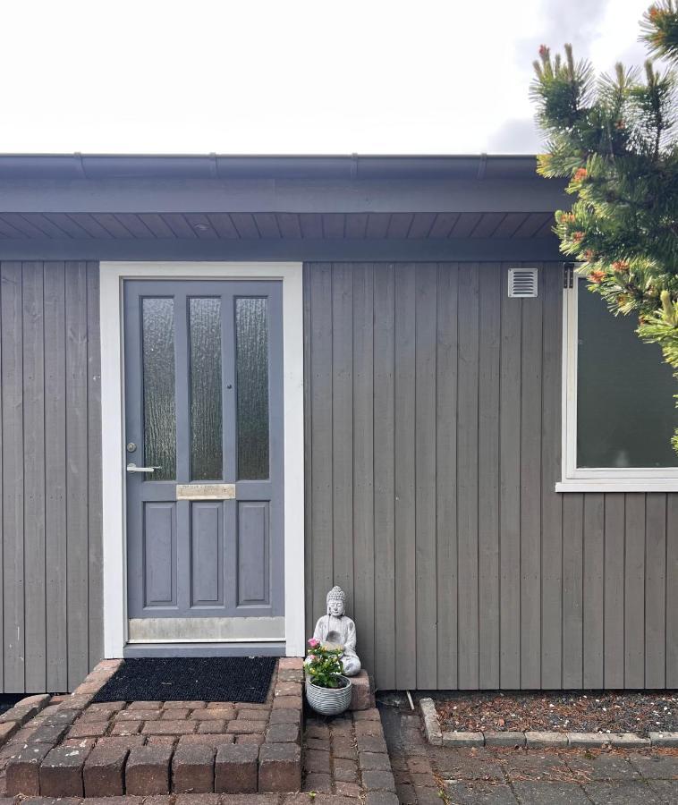 Beautiful 3 Bedroom Modern House With Patio *