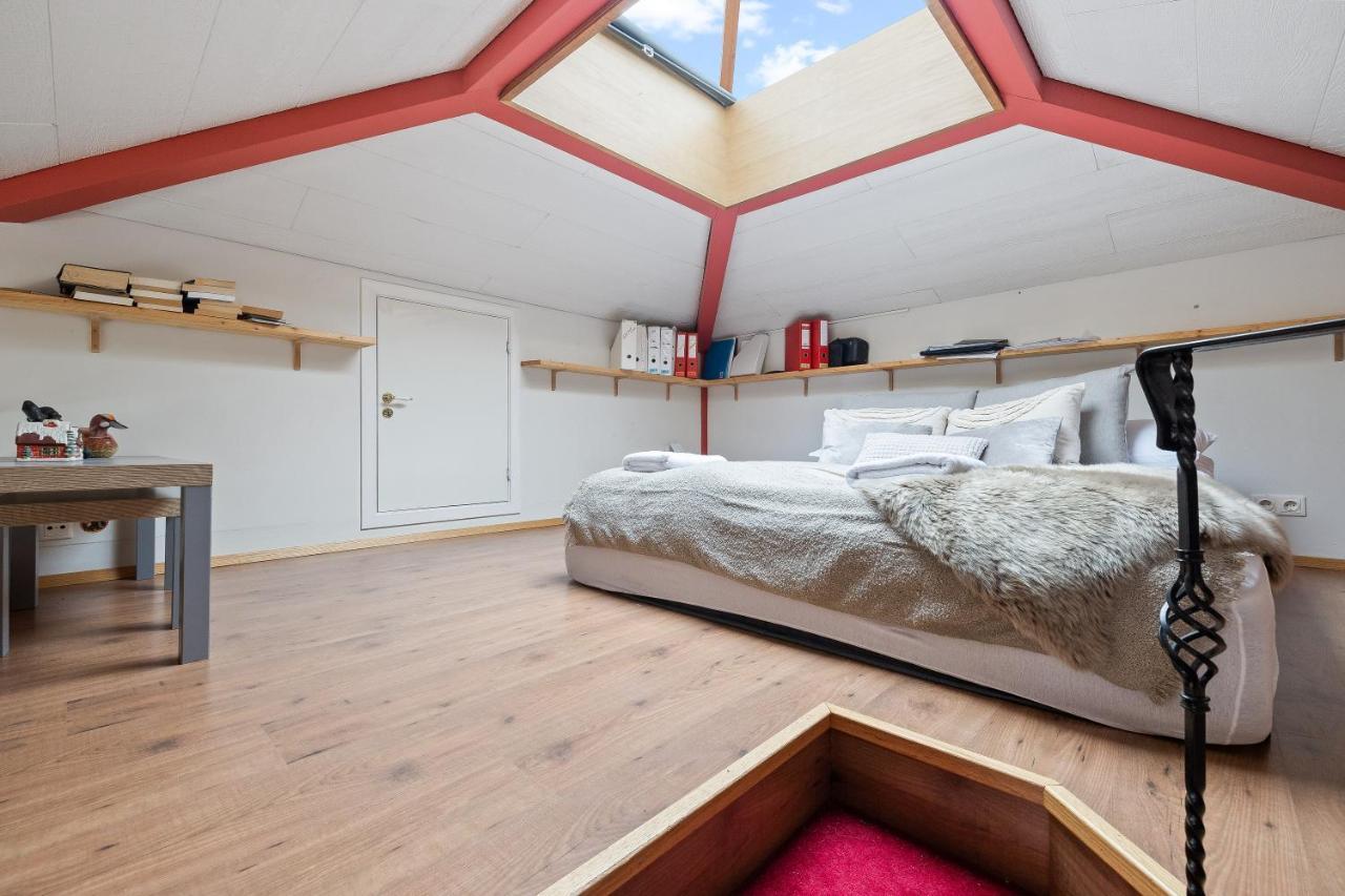 Apartment Jaw-dropping Views, Spot. *