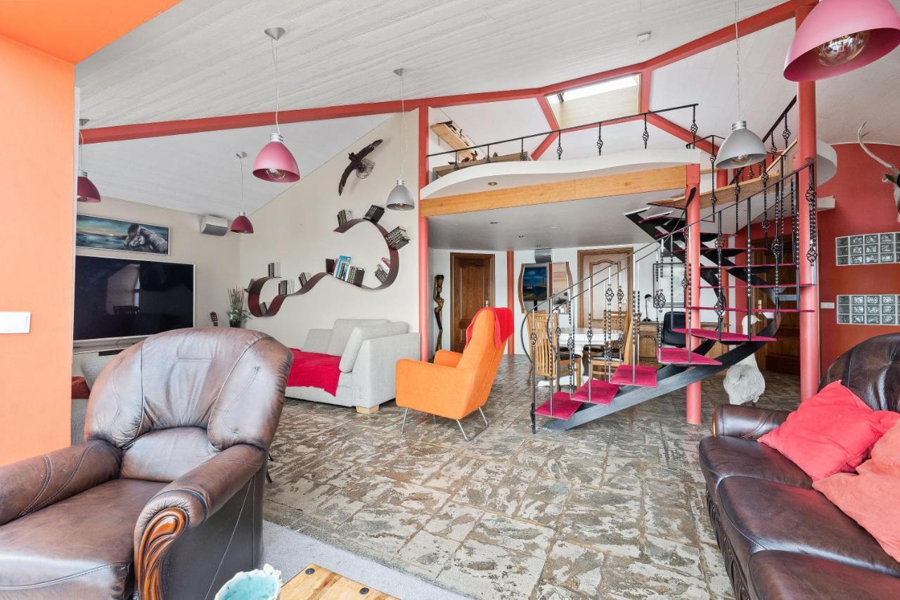 Apartment Jaw-dropping Views, Spot.