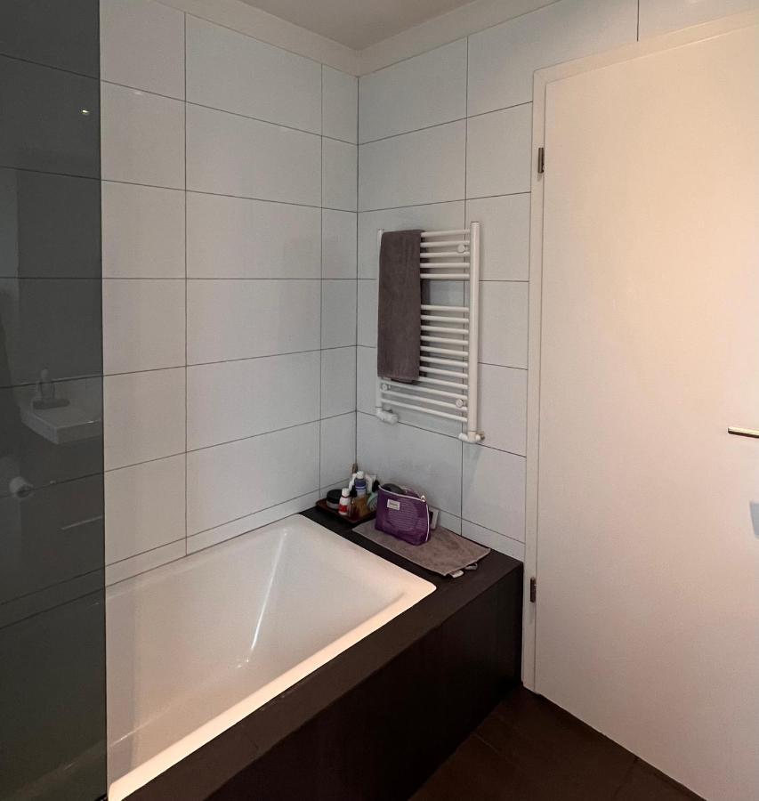 Beautiful 3 Bedroom Modern House With Patio Villa Reykjavik