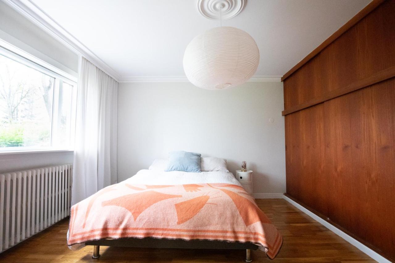 Bright Near Center Apartamento *