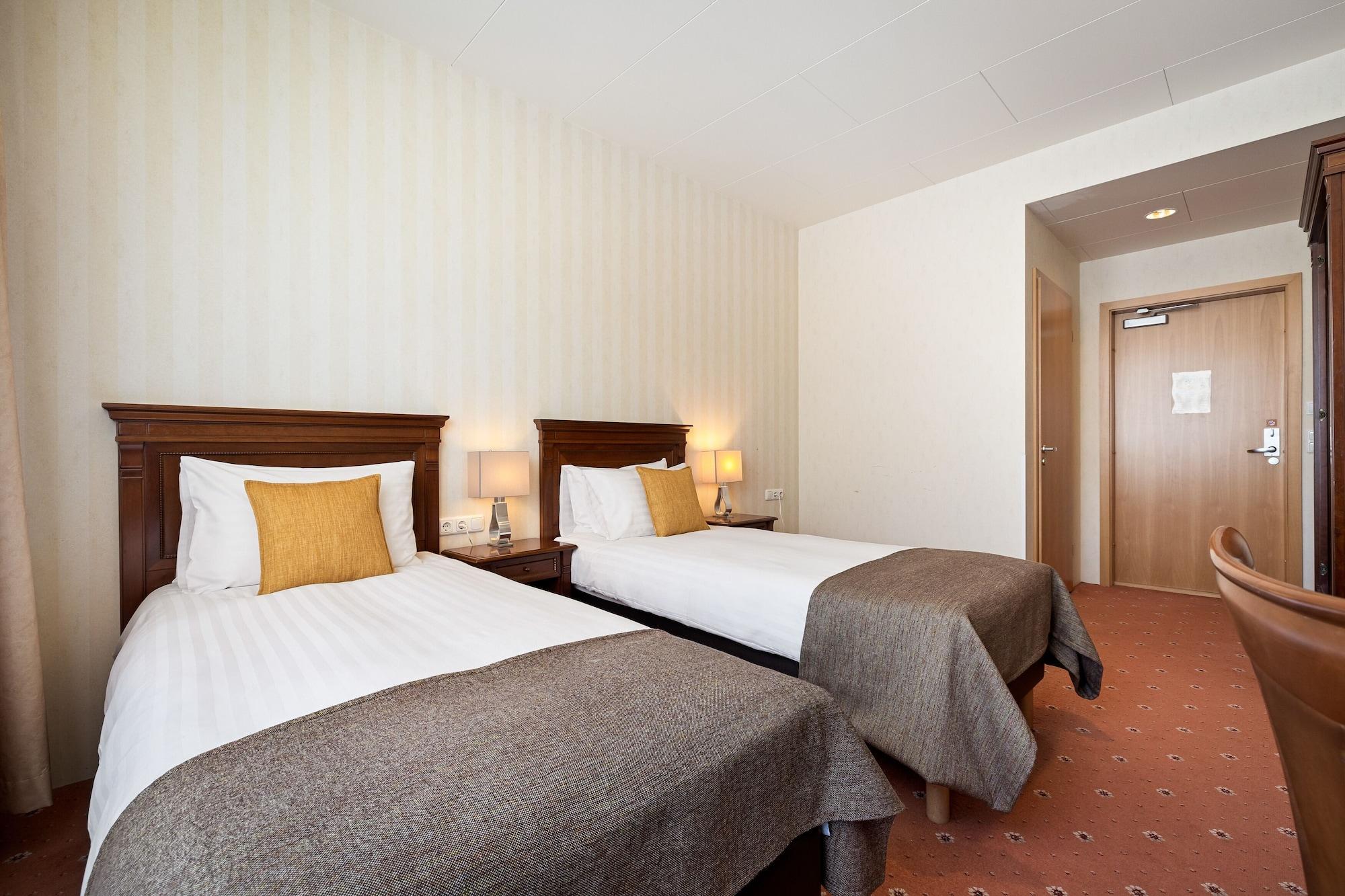 Smari Hotel 3*