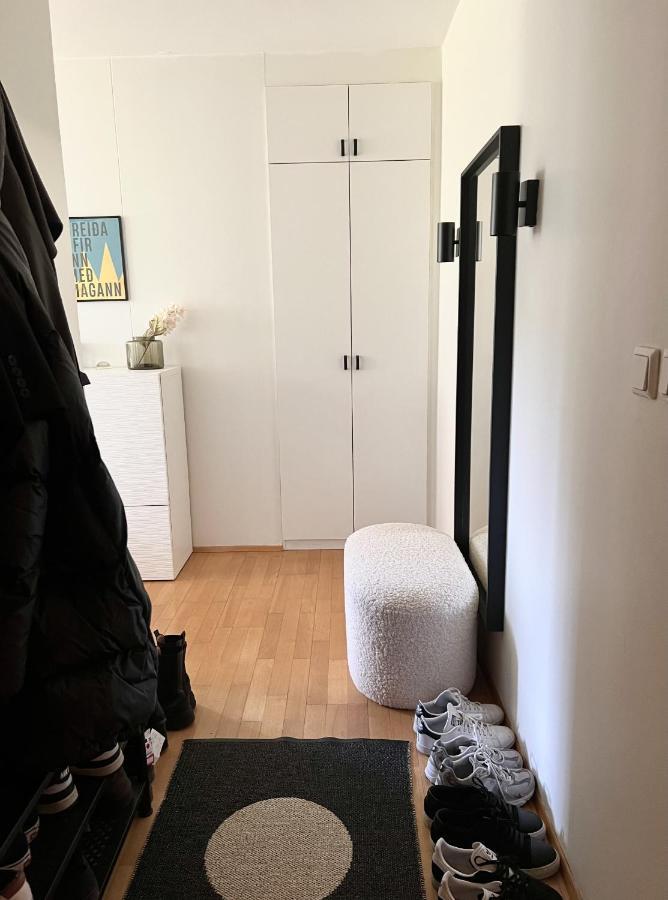 S8 - Cozy 2 Bedroom In * Reykjavik