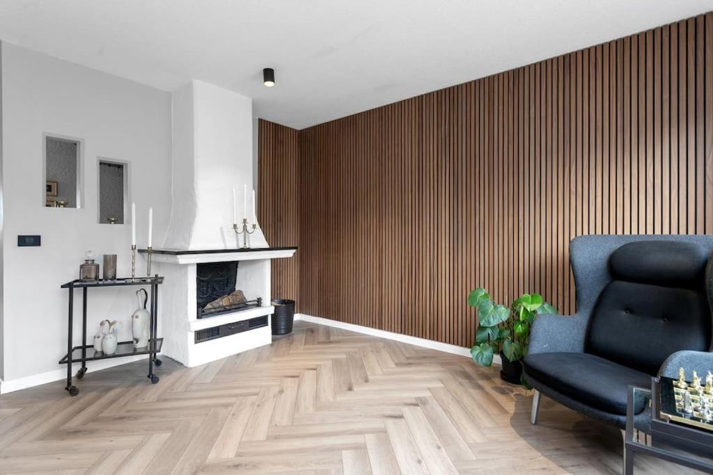 A Modern And Stylish Furnished House In Reykjavík