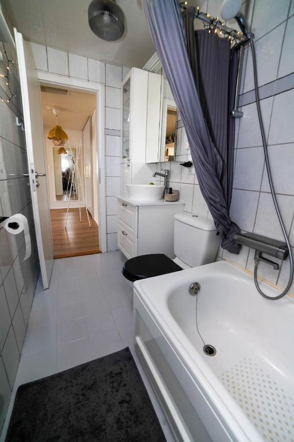 Cozy In The Heart Of Reykjavik! Apartamento