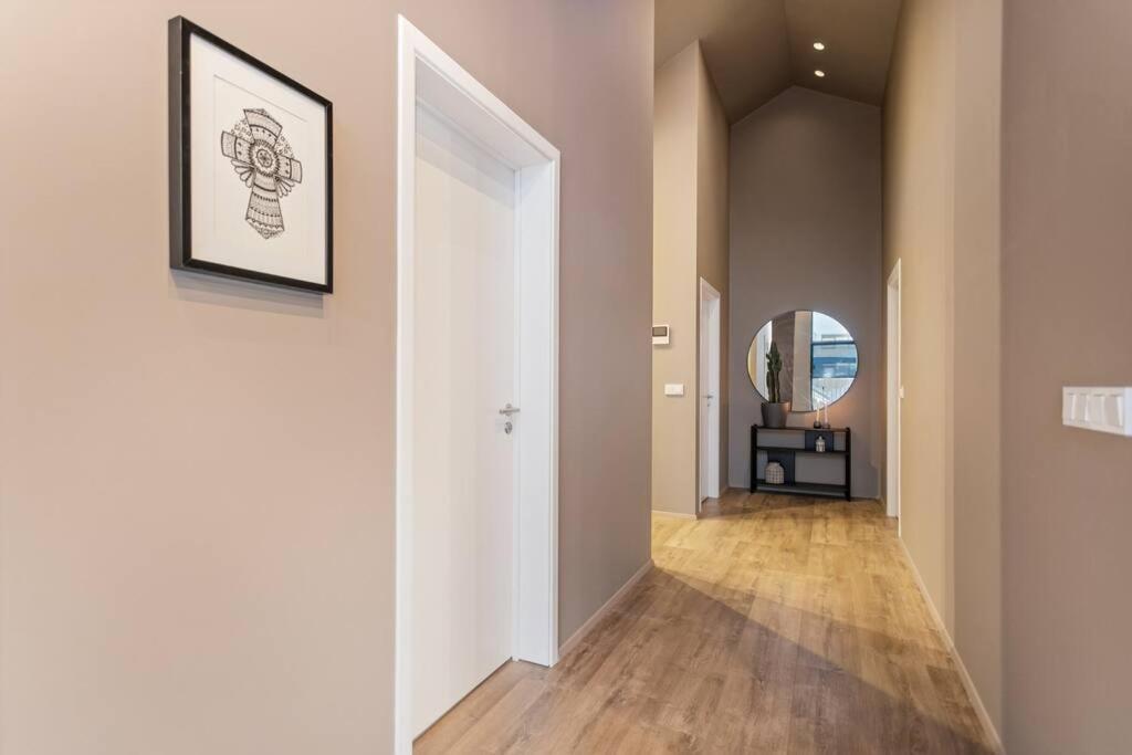 Old Listing Luxury Down Town Free Parking * Reykjavik