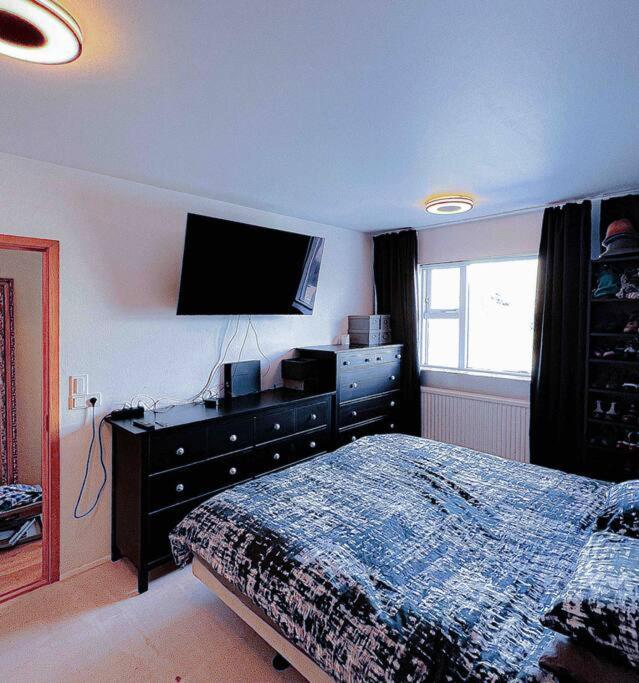 Family Friendly Close To Golden Circle And To Central! Apartamento *