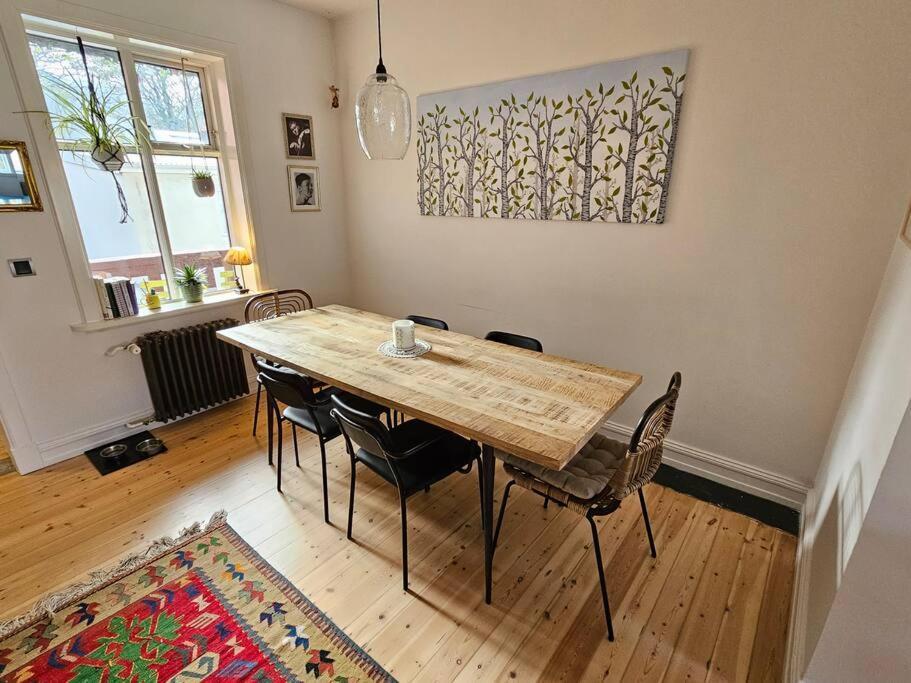 Sunny 2br In Downtown * Reykjavik