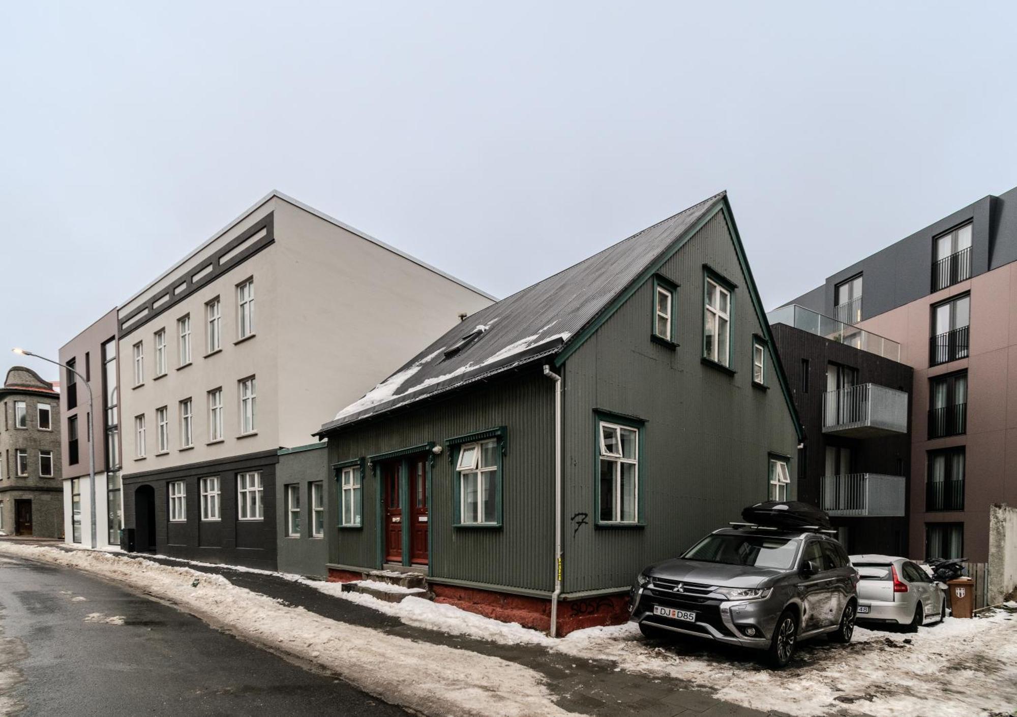 Vesturgata - One Bedroom Near Harbour * Reikiavik