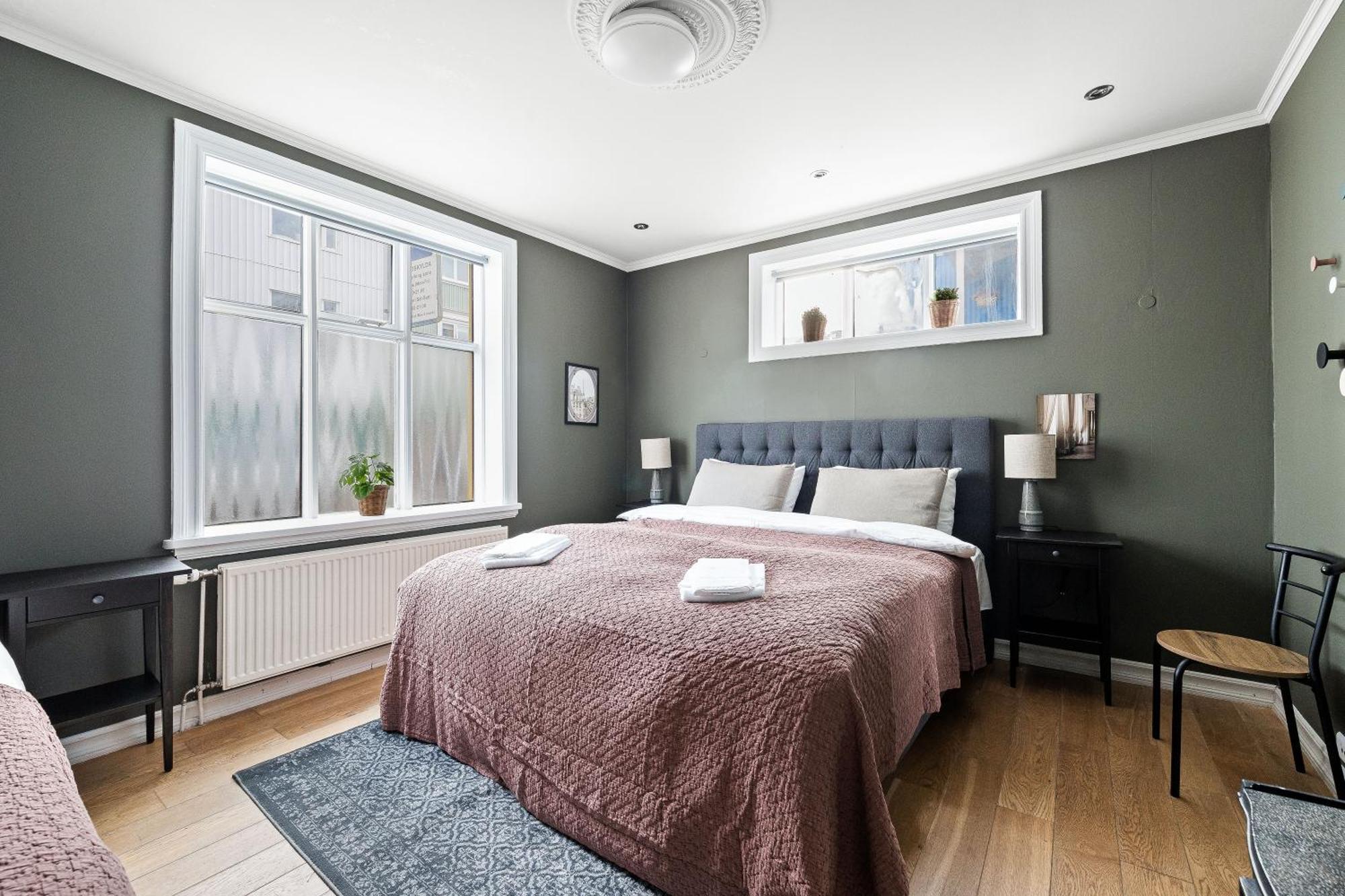 Massive In Downtown With A Sauna Holiday home