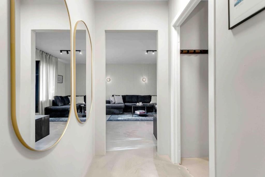 Bright And Beautiful House Apartment
