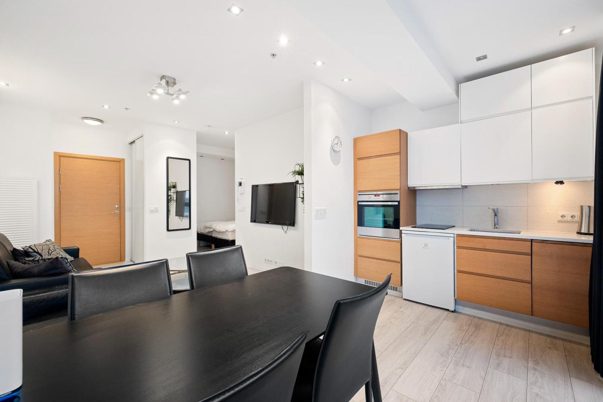 Modern In Downtown *