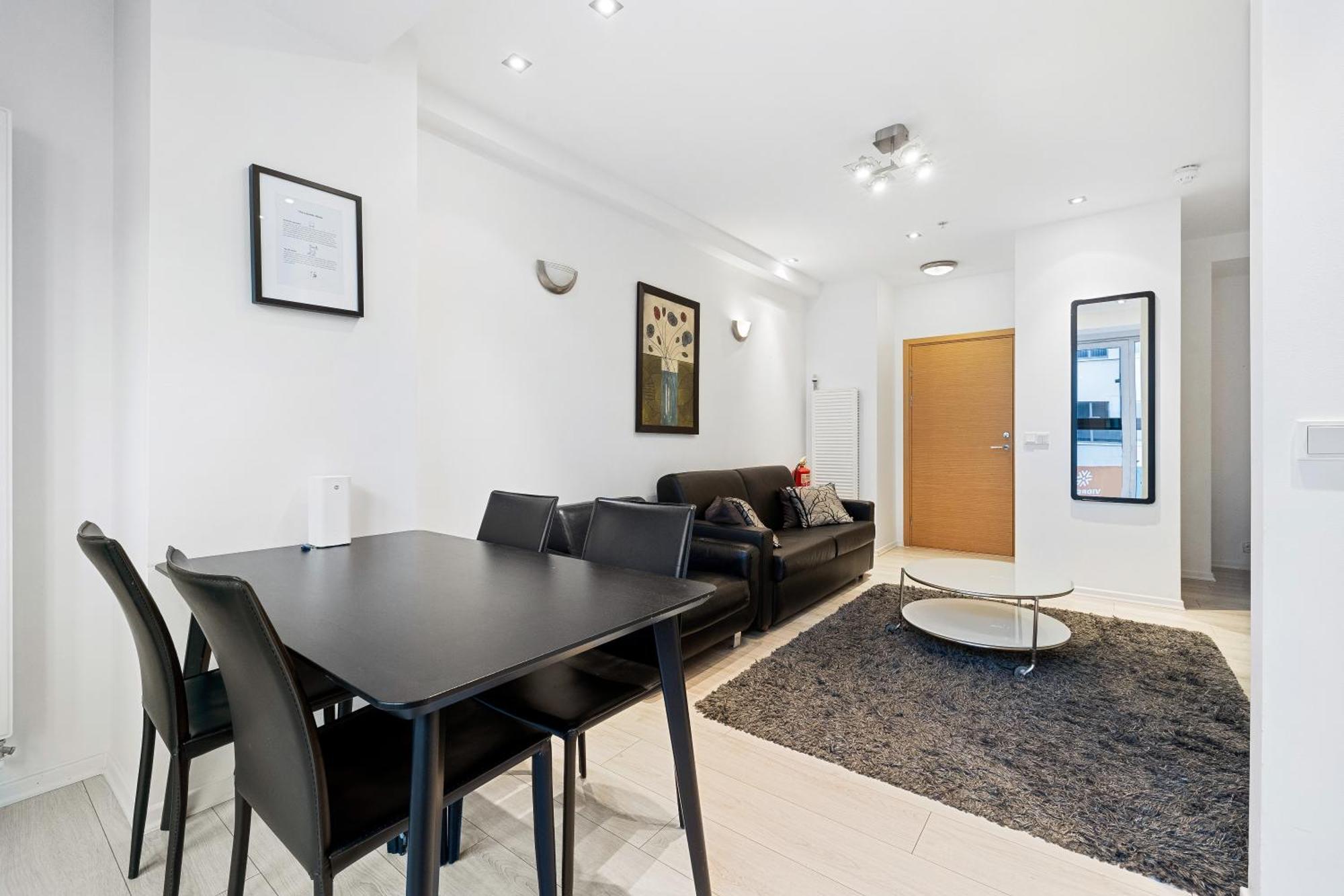 Apartment Modern In Downtown