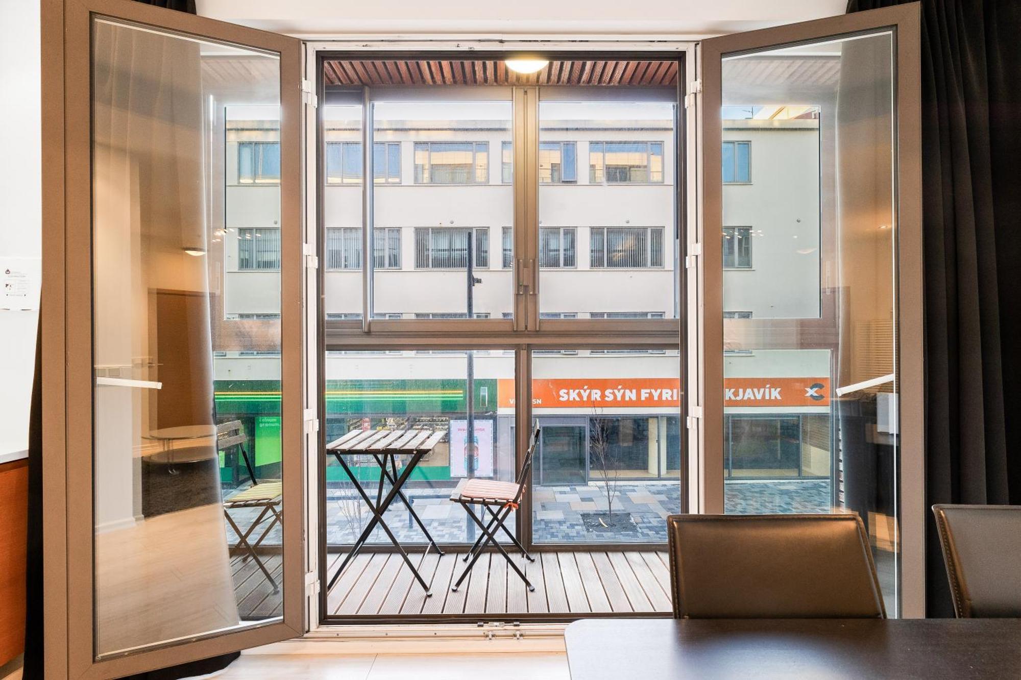 Apartment Modern In Downtown