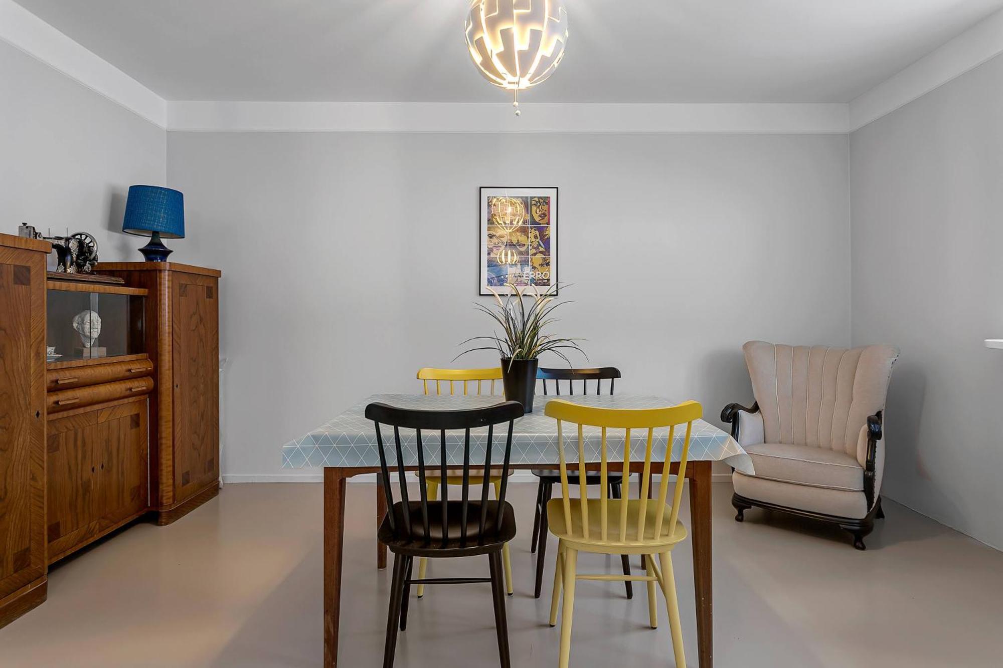 Apartment Spacious And - 3 Bedrooms