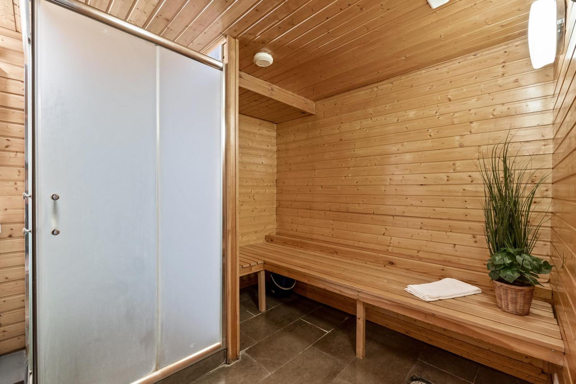 Massive In Downtown With A Sauna Holiday home Reykjavik
