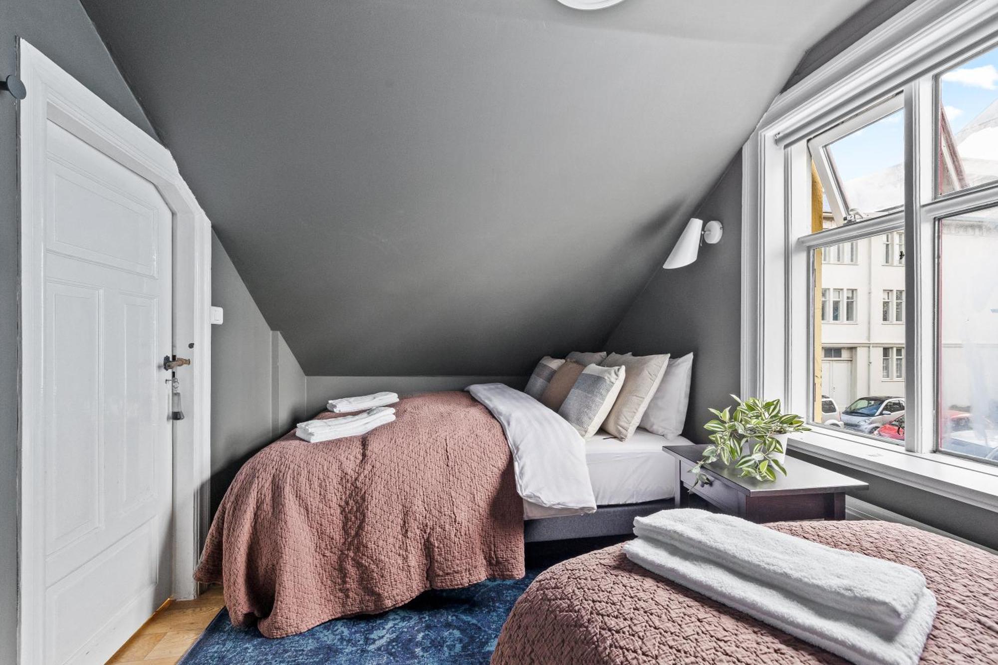 Holiday home Massive In Downtown With A Sauna Reykjavik