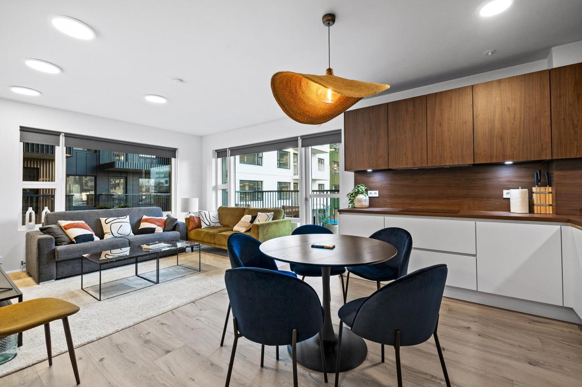Unwind In Luxury Steps From Smaralind Mall Apartamento Reikiavik