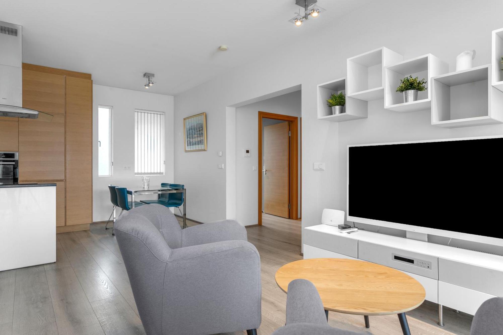 Venture Vacation-king Bed, With Free Parking Apartment Reykjavik