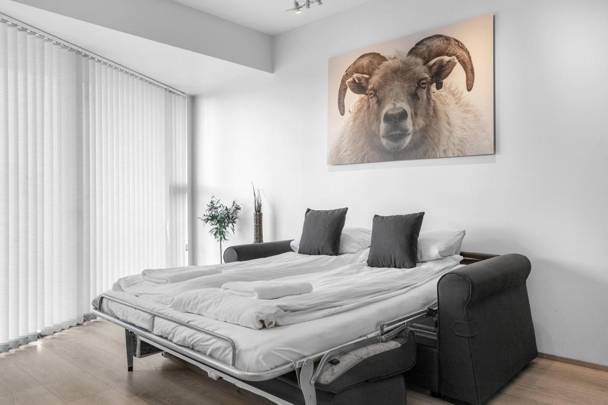 Apartment Venture Vacation-king Bed, With Free Parking Reykjavik