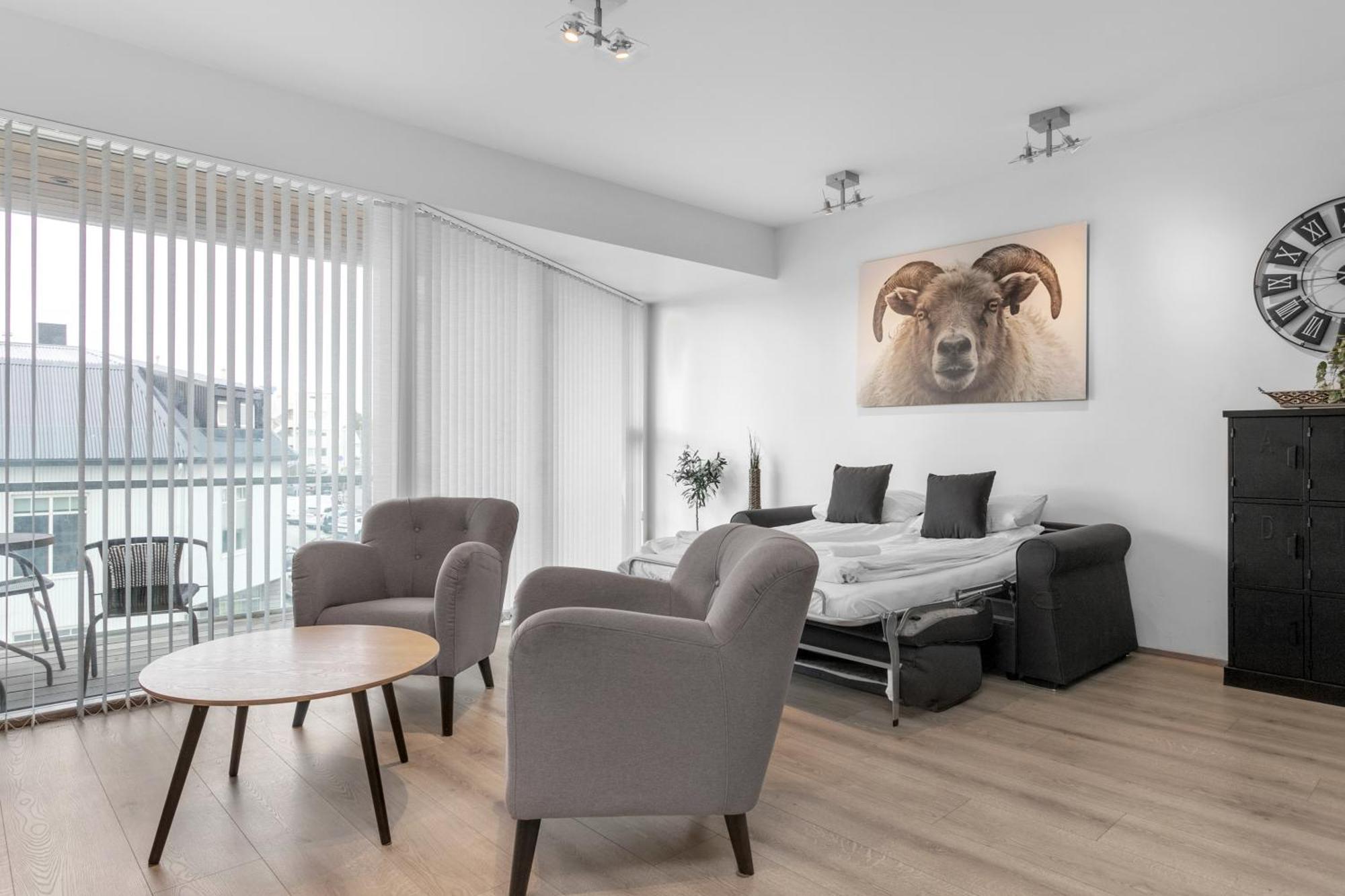 Venture Vacation-king Bed, With Free Parking Apartment