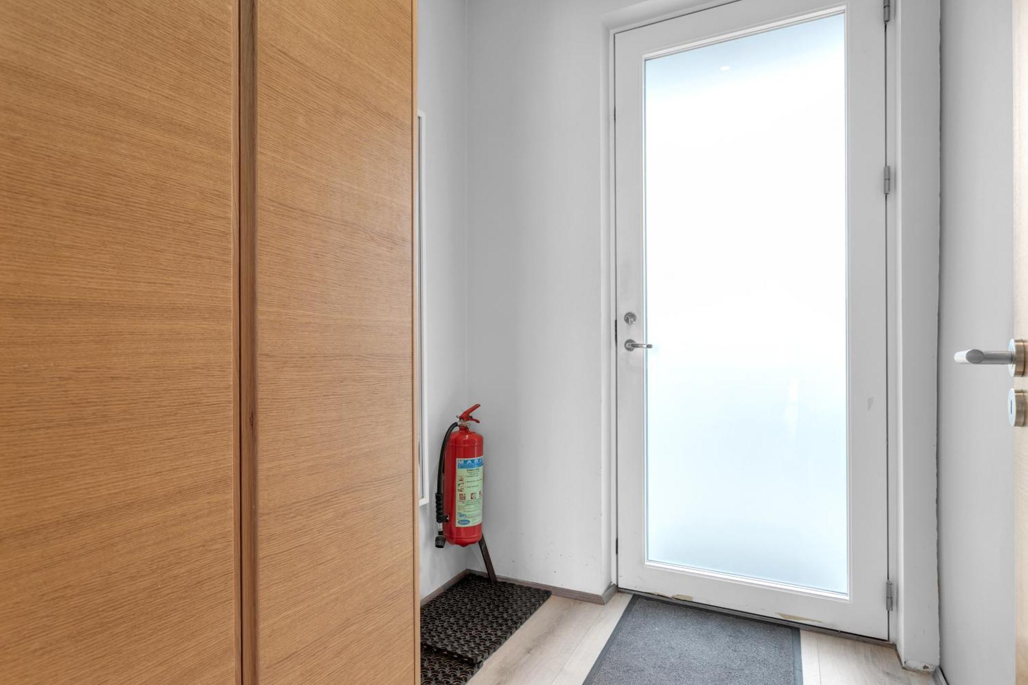 Venture Vacation-king Bed, With Free Parking * Reykjavik