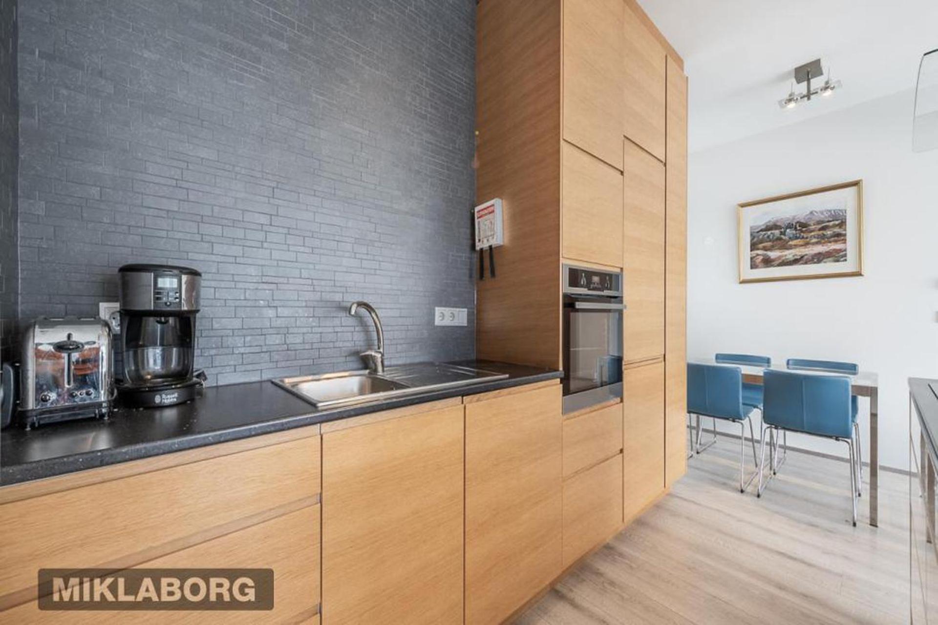 Apartment Venture Vacation-king Bed, With Free Parking *