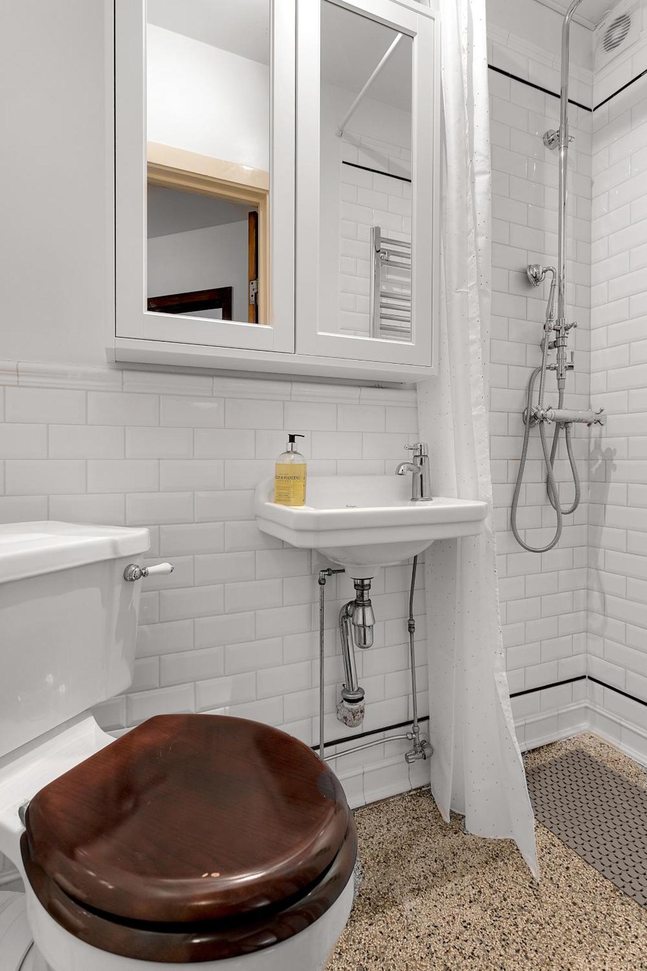Apartment Modern 2br Flat In *